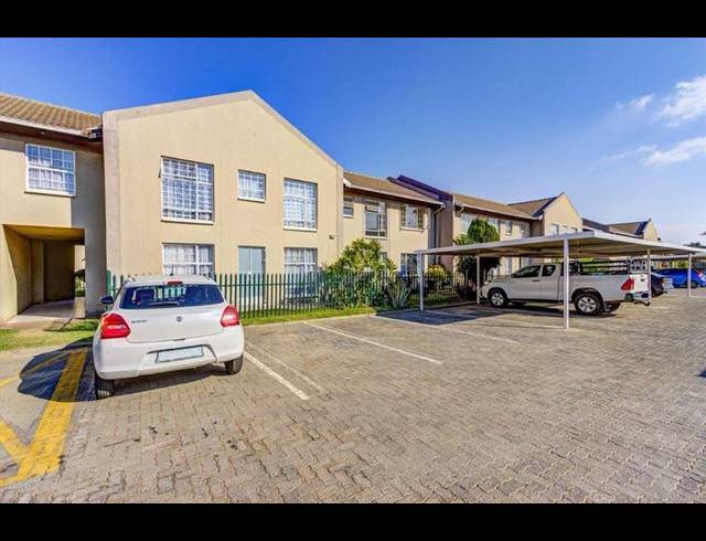 2 BEDROOM TOWNHOUSE FOR SALE IN RAVENSWOOD